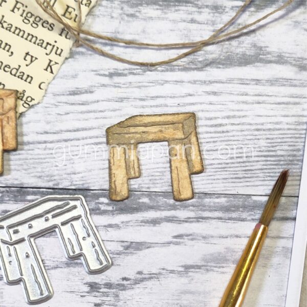 Gummiapan Dies Lite gammelt bord