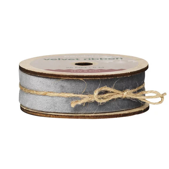 8350_image_023ae2022408ef2c.jpg Fløyelsbånd 25mm Grått