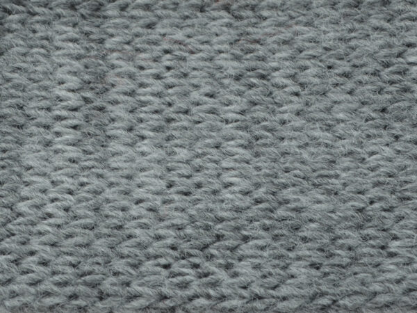 880.jpg Tubestrikk 6cm Grå